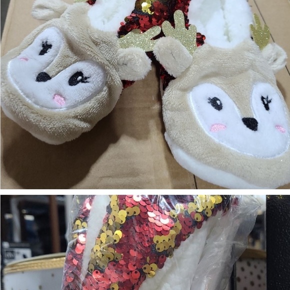 New! Wondershop Christmas Holiday Reindeer Pull-On Sequin Slipper Socks Red/Wht - Picture 2 of 3